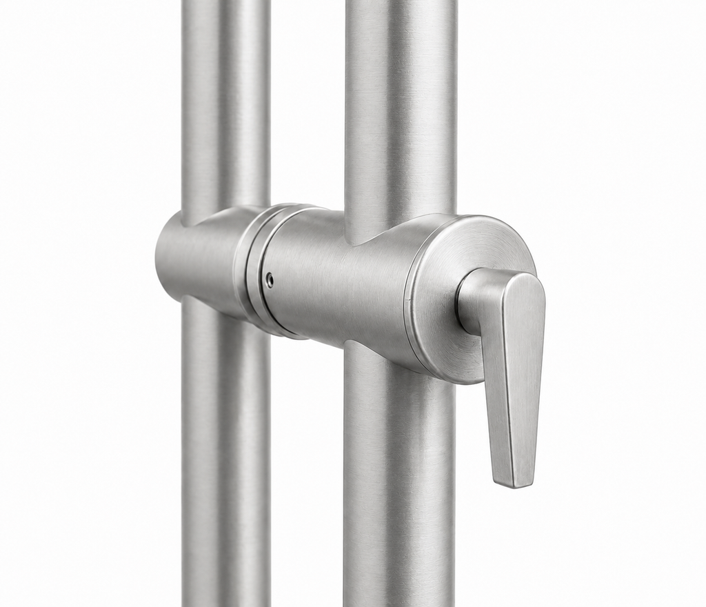 Commercial Locking Handle – 3 Holes